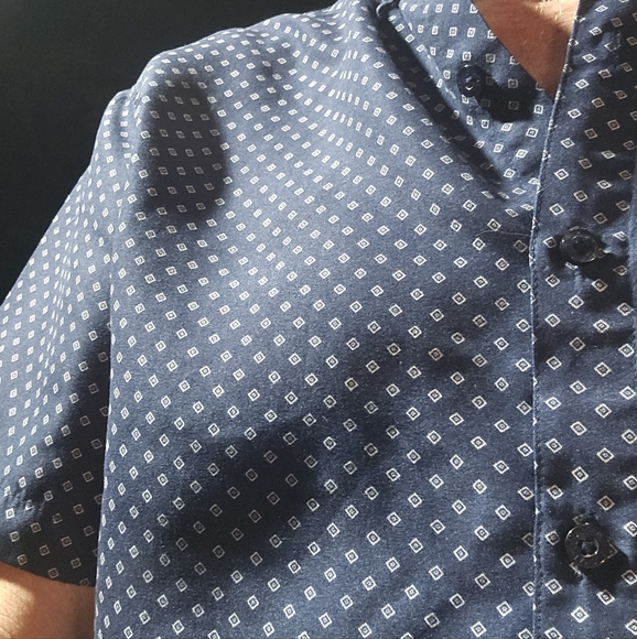 MOLOKAI SURF CO LG Dark Navy Blue Diamond Pattern collared button shirt - Picture 2 of 5